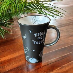 RARE 2007 Starbucks Trick or Treat Halloween Mug – 14oz - Black & White